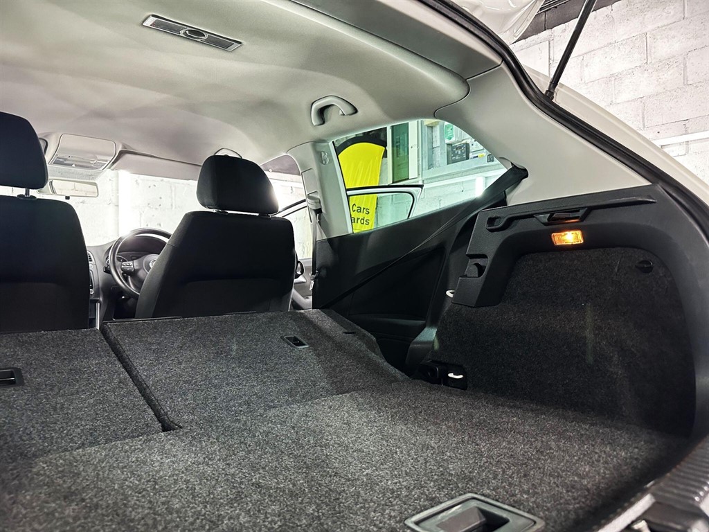 Used Volkswagen Polo 2011 for sale - 77797878: Photo 57