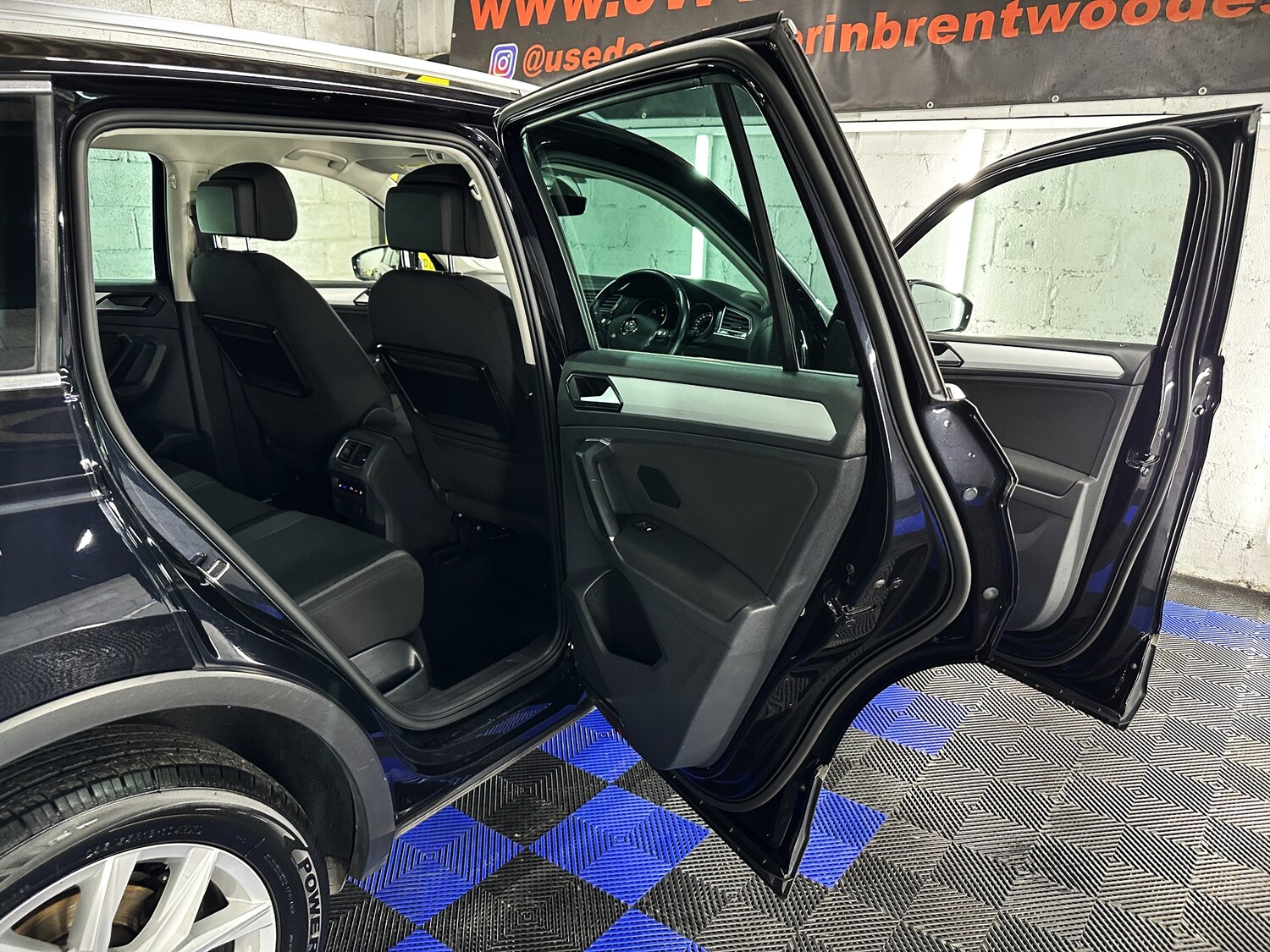 Used Volkswagen Tiguan 2016 for sale - 76593611: Photo 29