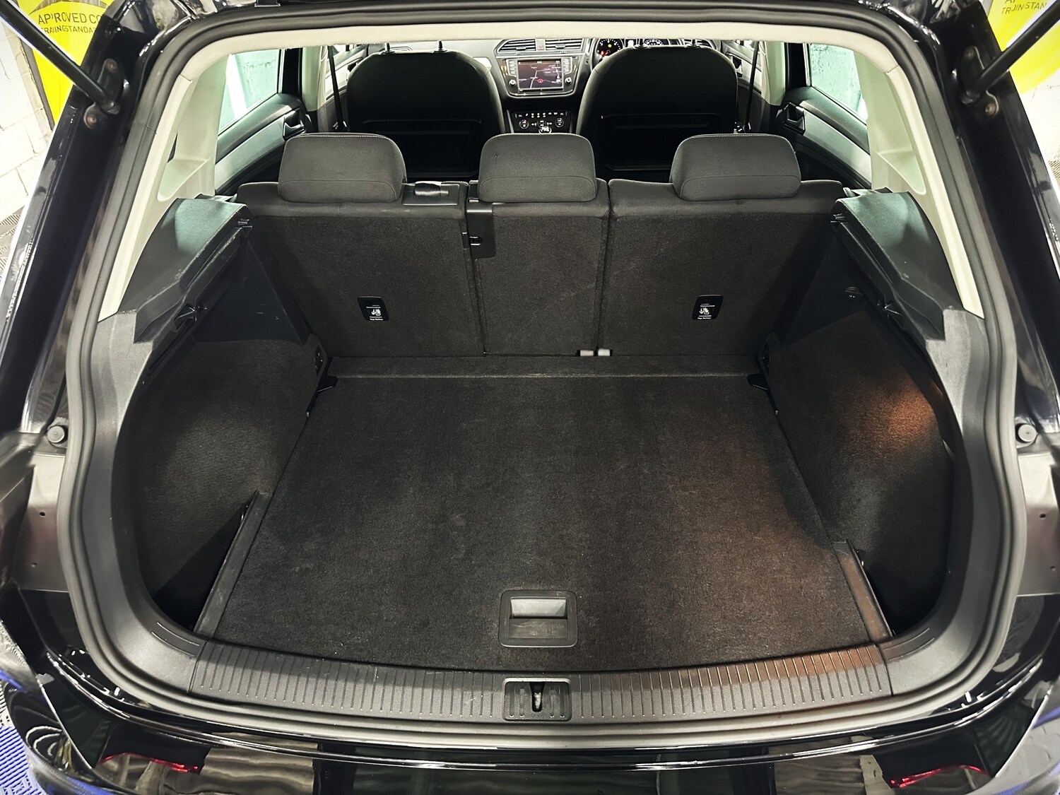 Used Volkswagen Tiguan 2016 for sale - 76593611: Photo 56