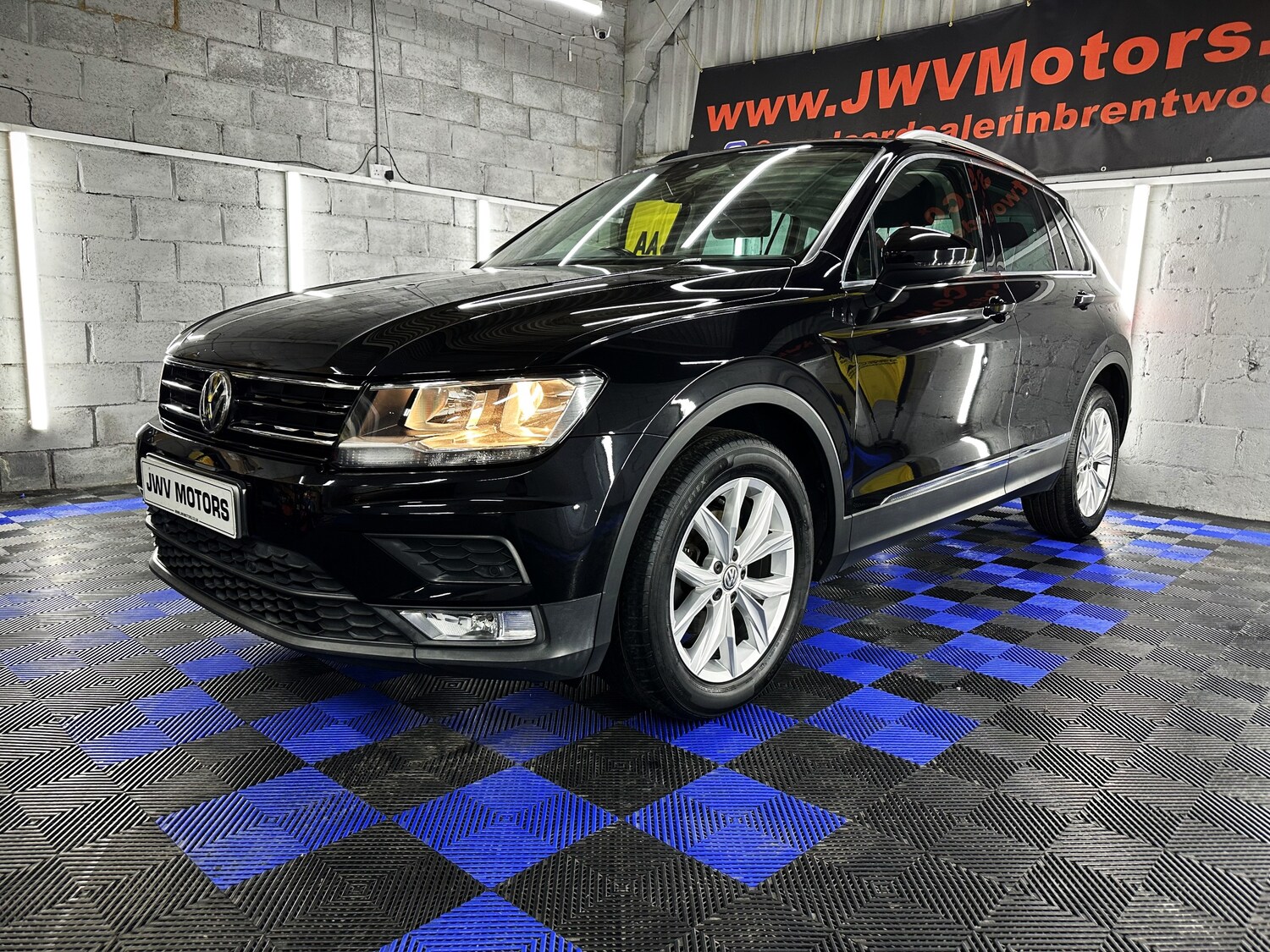 Used Volkswagen Tiguan 2016 for sale - 76593611: Photo 8