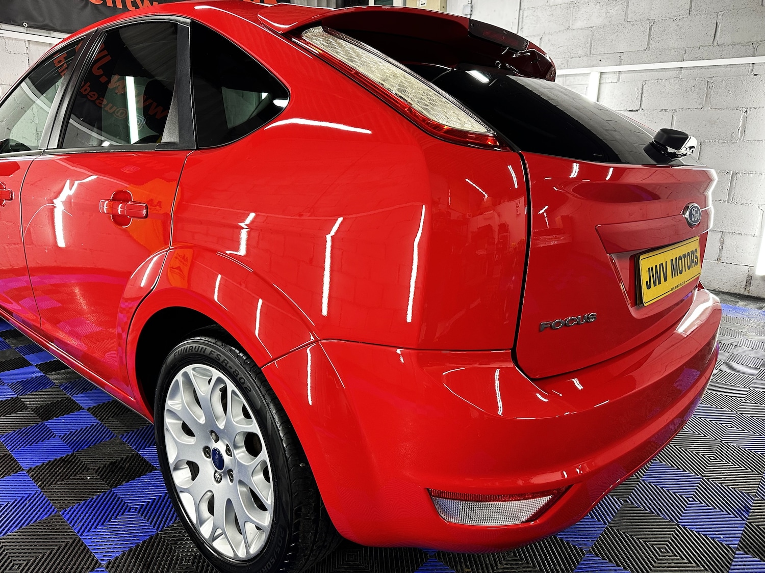 Used Ford Focus 2010 for sale - 76961862: Photo 11