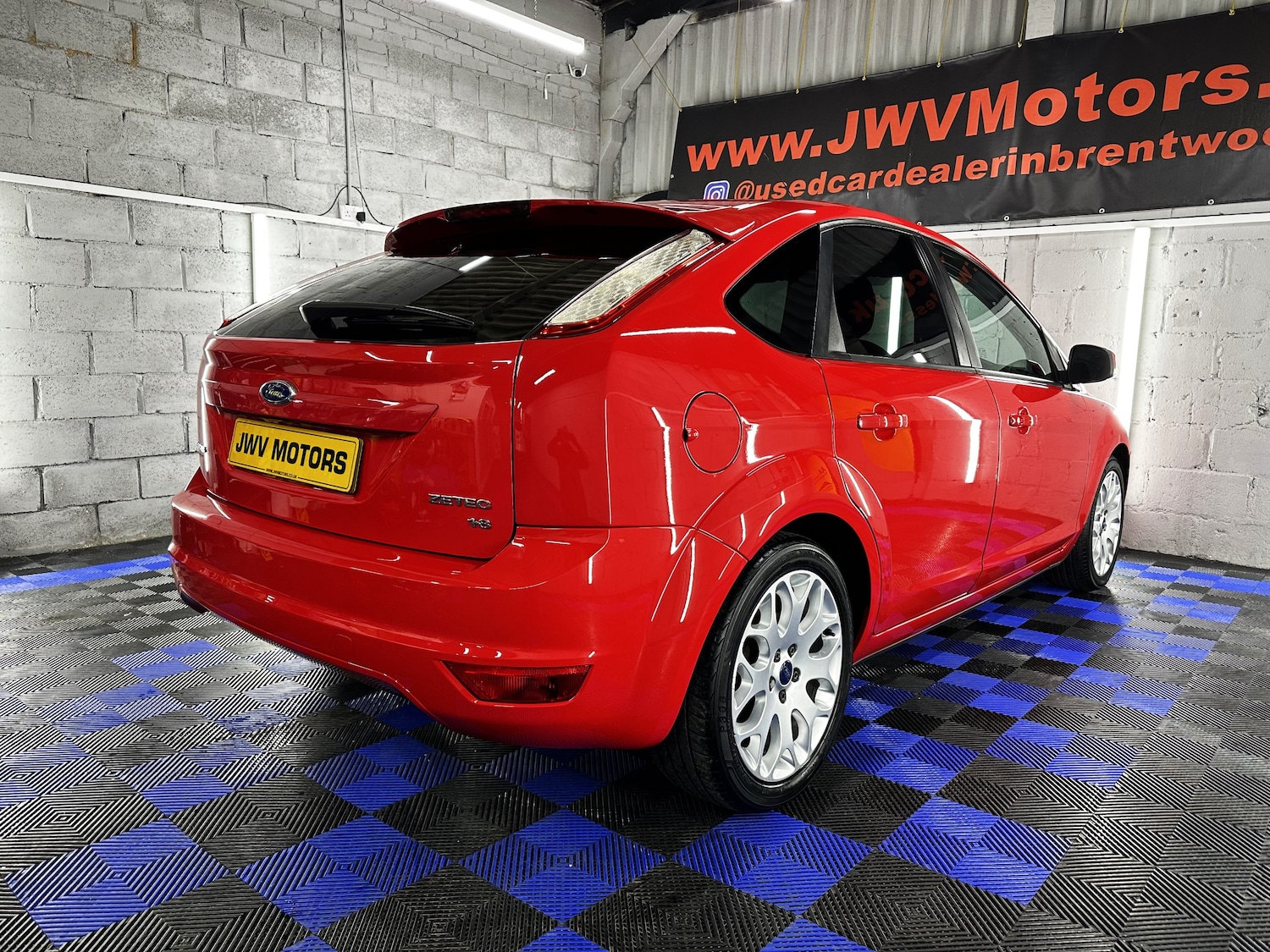 Used Ford Focus 2010 for sale - 76961862: Photo 15