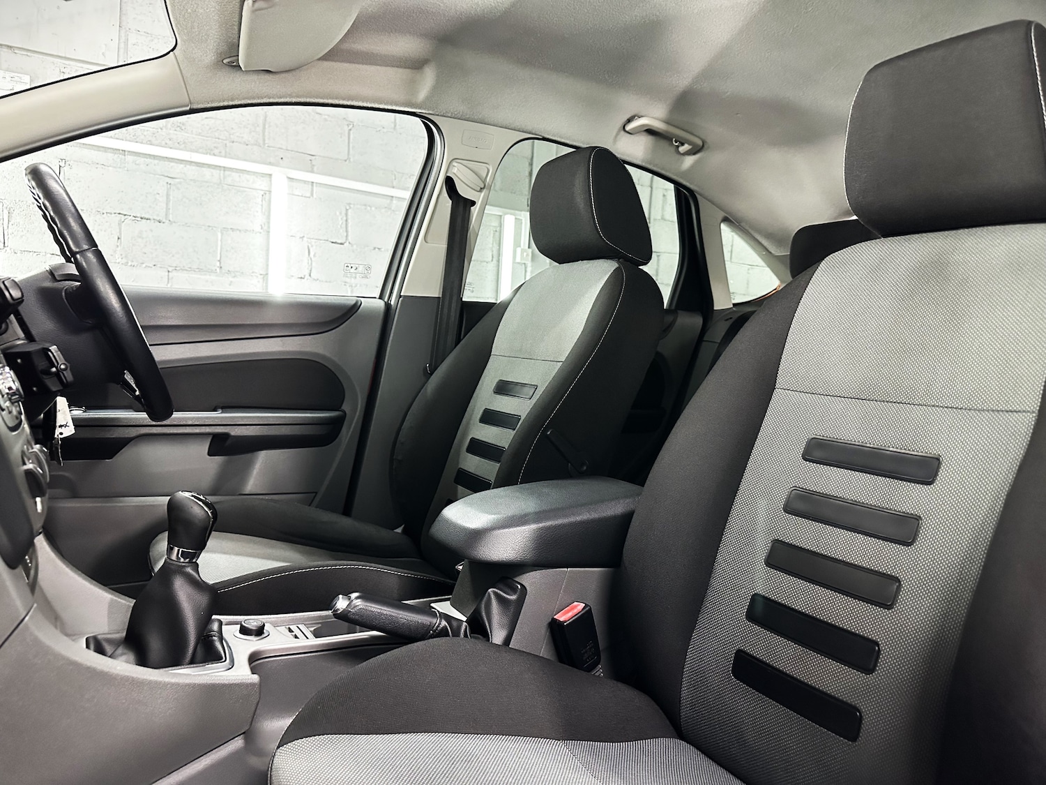 Used Ford Focus 2010 for sale - 76961862: Photo 20