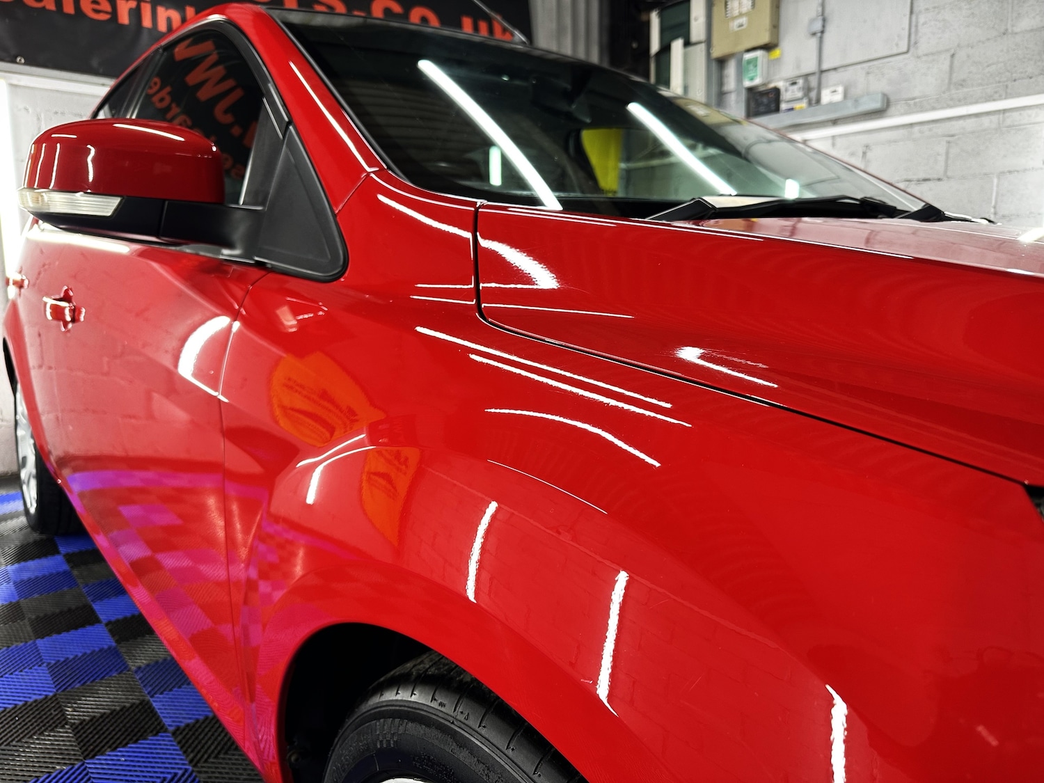 Used Ford Focus 2010 for sale - 76961862: Photo 3