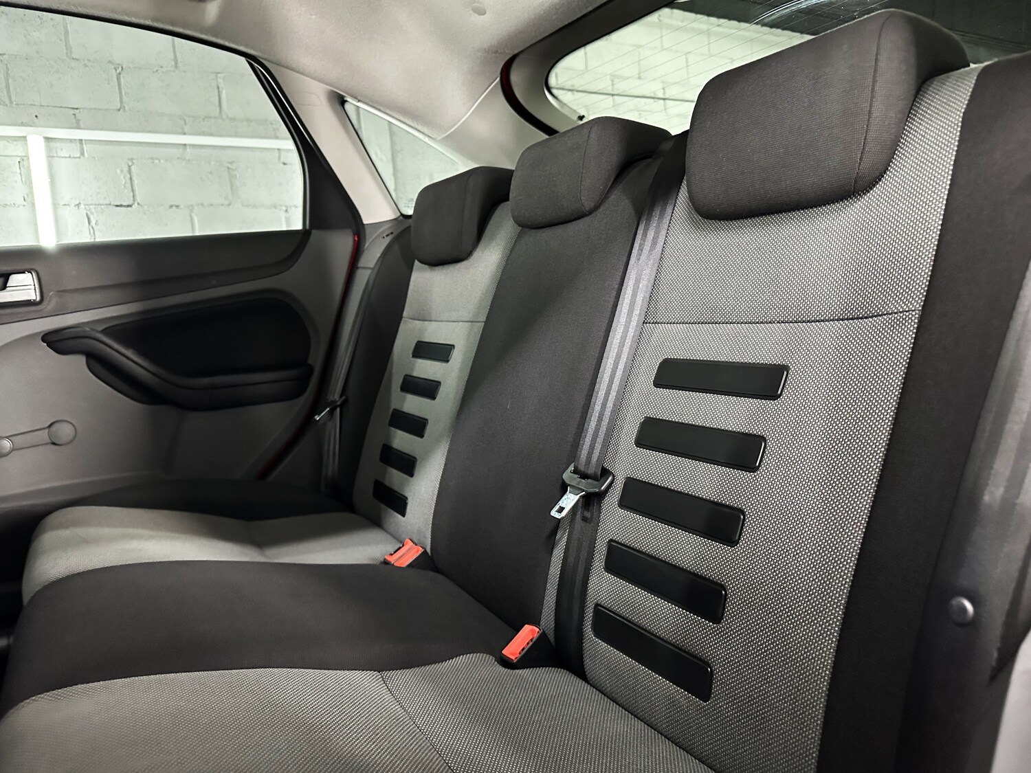 Used Ford Focus 2010 for sale - 76961862: Photo 36