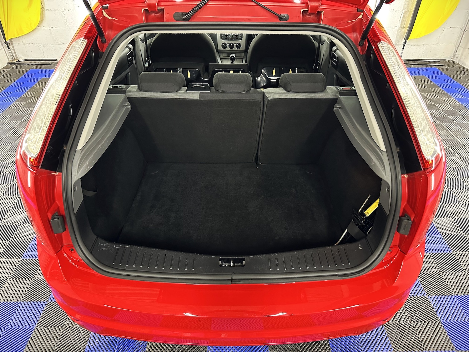 Used Ford Focus 2010 for sale - 76961862: Photo 56