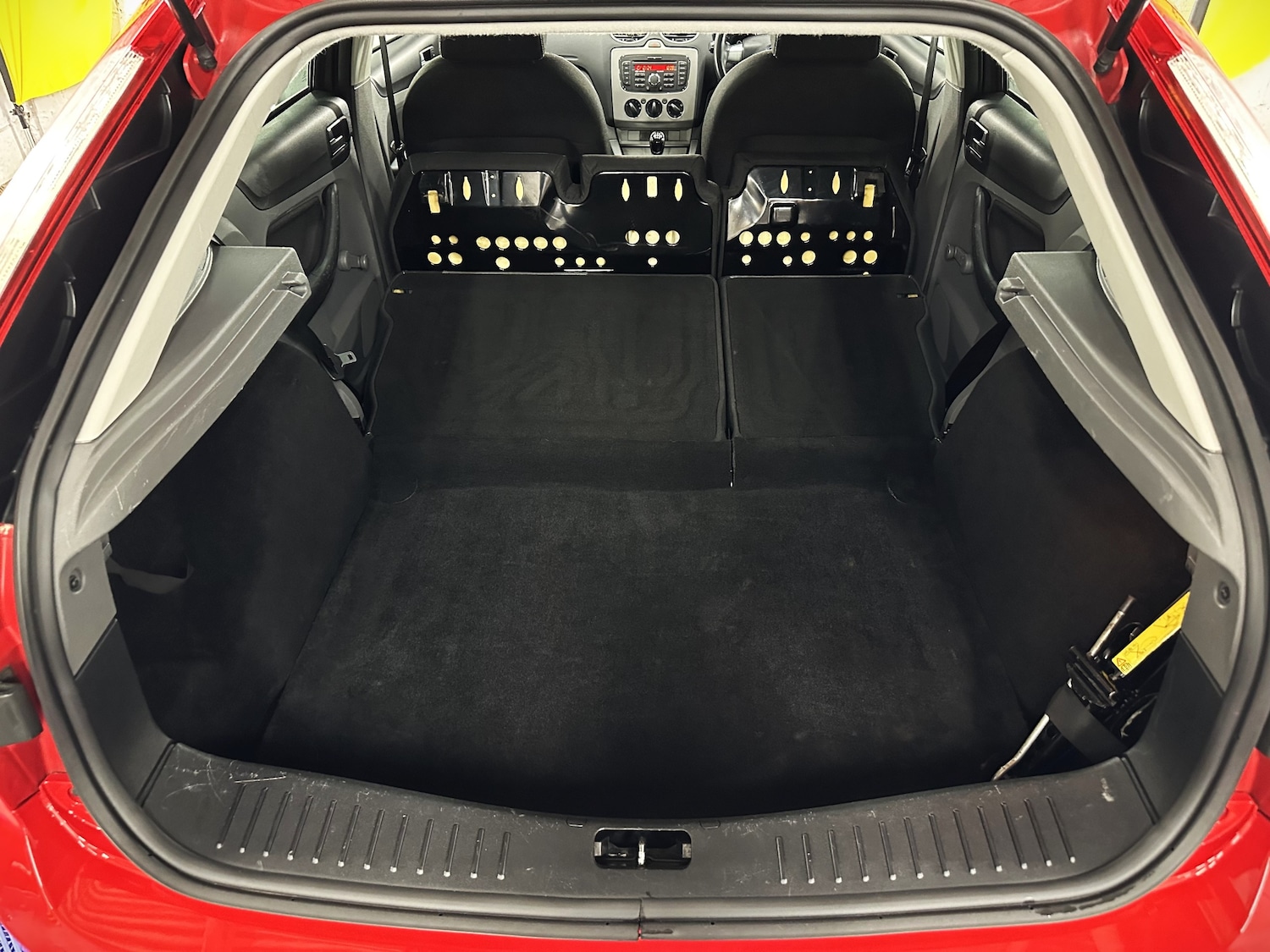 Used Ford Focus 2010 for sale - 76961862: Photo 58