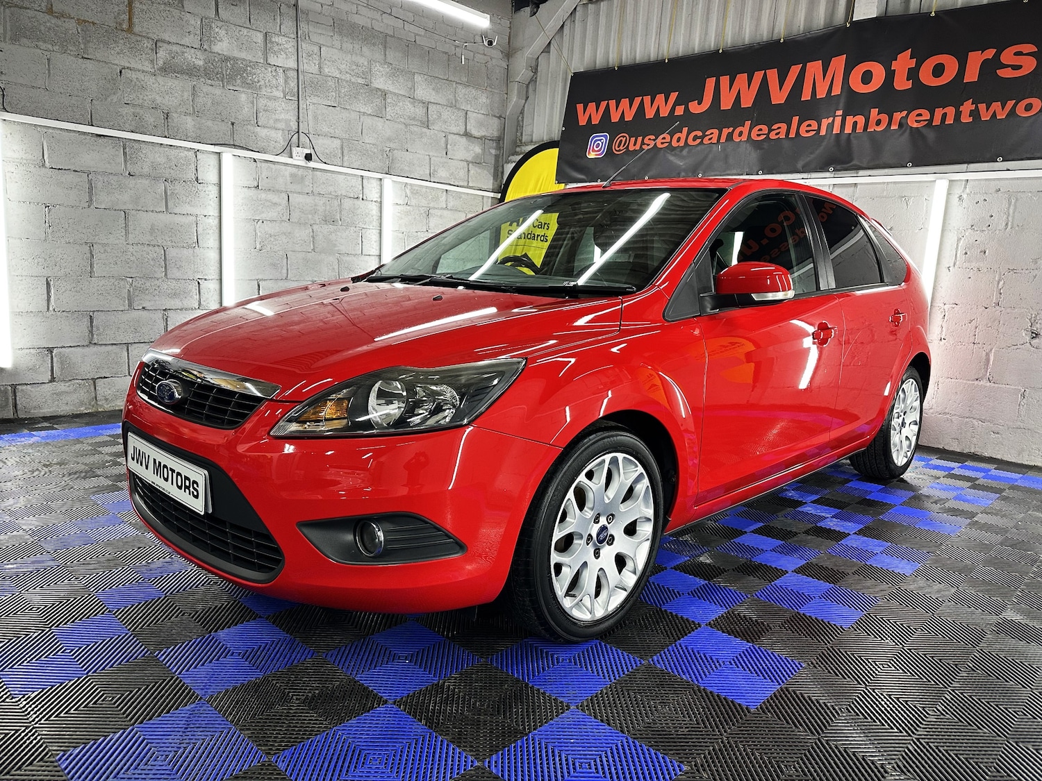 Used Ford Focus 2010 for sale - 76961862: Photo 8