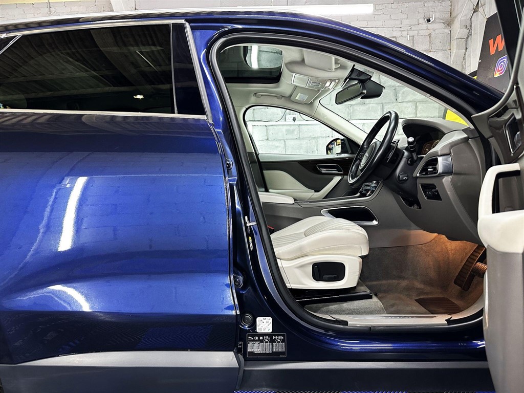 Used Jaguar F-Pace 2017 for sale - 77581669: Photo 28