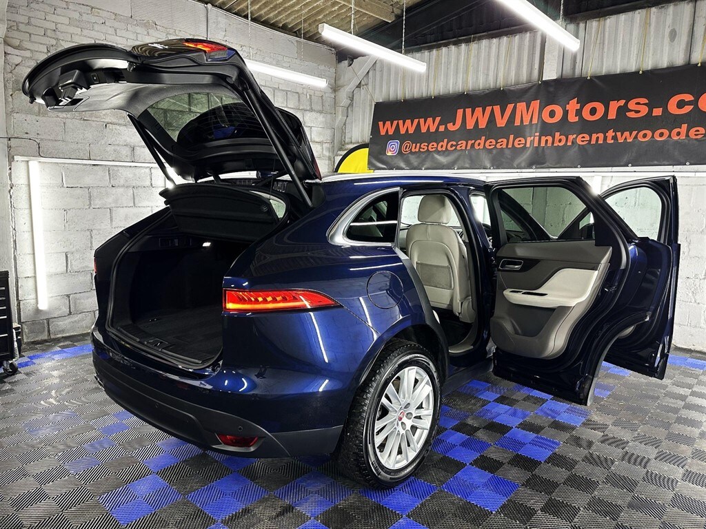 Used Jaguar F-Pace 2017 for sale - 77581669: Photo 33