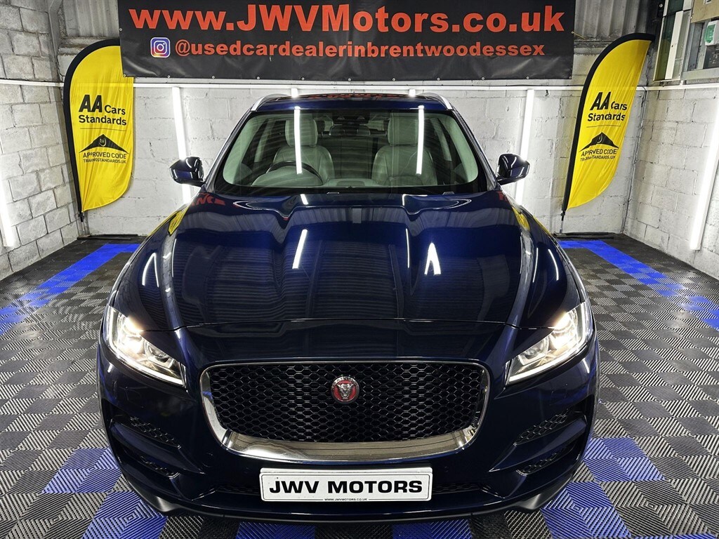 Used Jaguar F-Pace 2017 for sale - 77581669: Photo 5