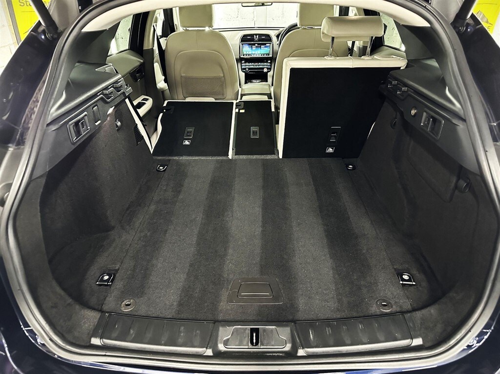 Used Jaguar F-Pace 2017 for sale - 77581669: Photo 59