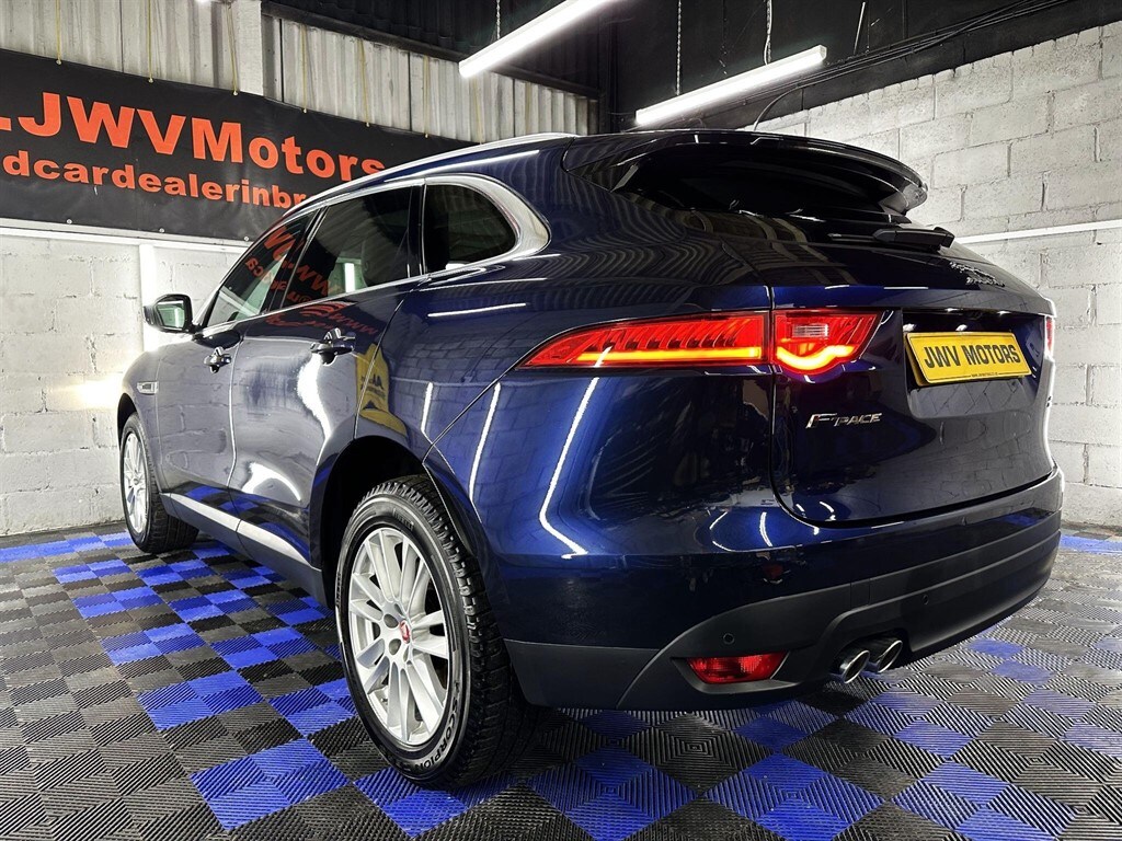 Used Jaguar F-Pace 2017 for sale - 77581669: Photo 9