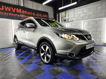 Used Nissan Qashqai 2017 for sale - 79855468: Photo
