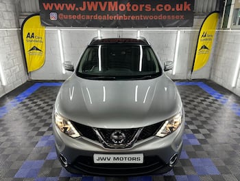 Used Nissan Qashqai 2017 for sale - 79855468: Photo
