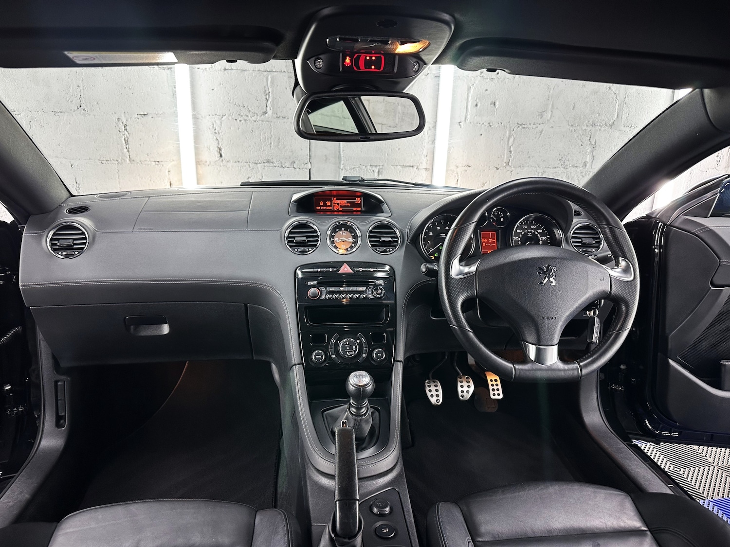 Used Peugeot RCZ 2011 for sale - 76545947: Photo 16