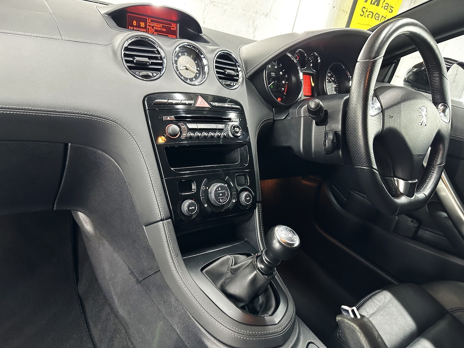 Used Peugeot RCZ 2011 for sale - 76545947: Photo 22