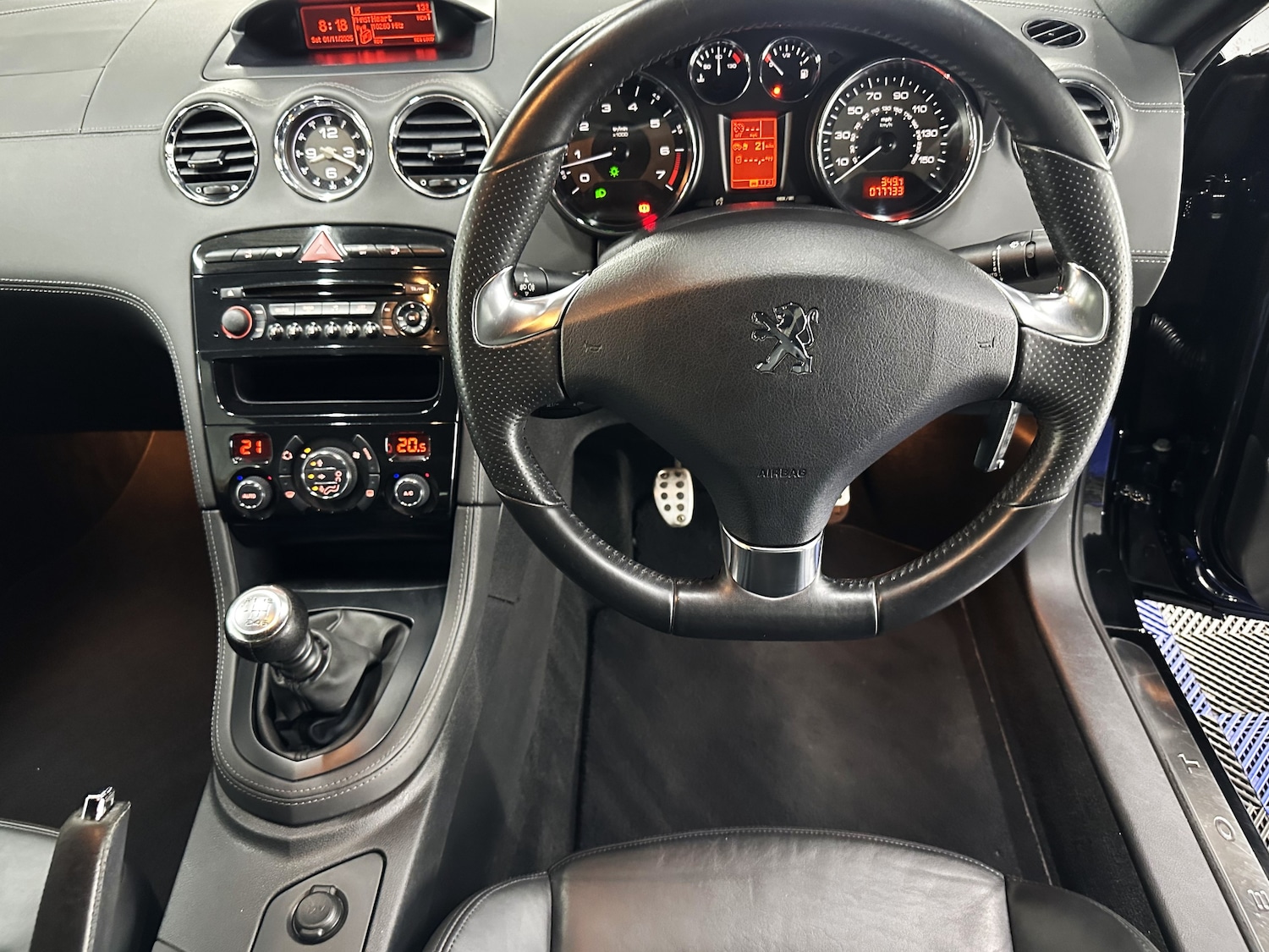 Used Peugeot RCZ 2011 for sale - 76545947: Photo 23