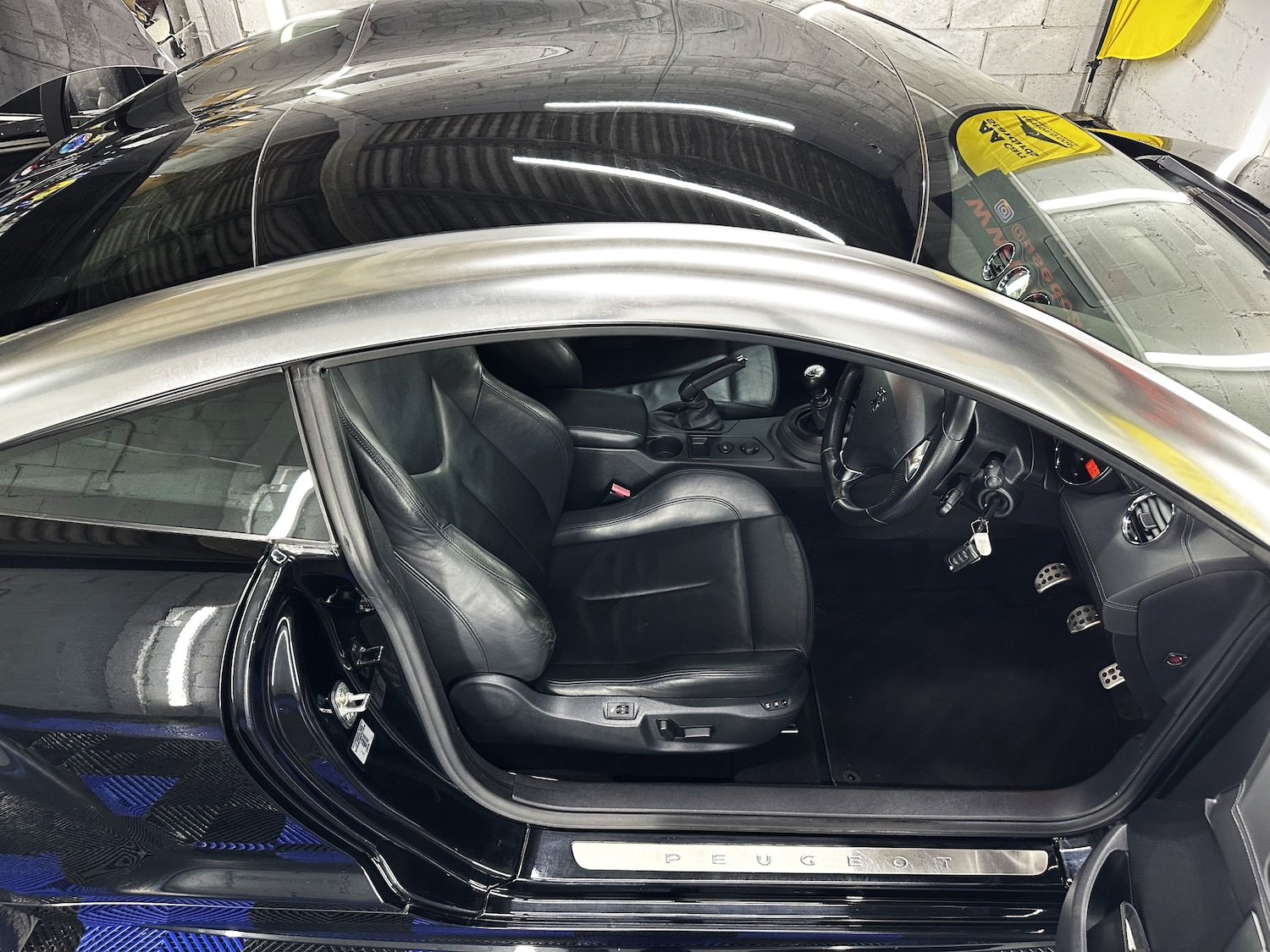 Used Peugeot RCZ 2011 for sale - 76545947: Photo 26