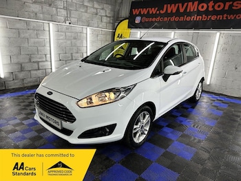 2015 - 1.25 82 Zetec 5dr