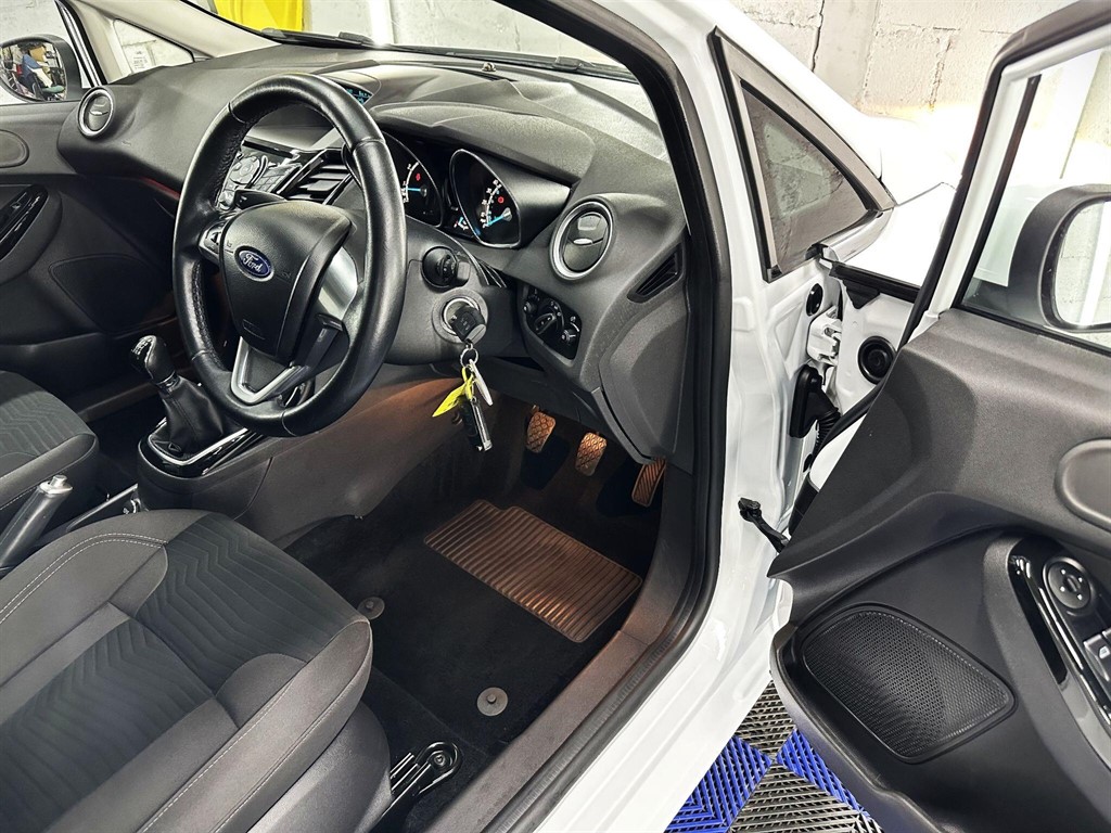 Used Ford Fiesta 2015 for sale - 77019968: Photo 24