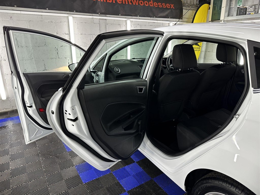 Used Ford Fiesta 2015 for sale - 77019968: Photo 33