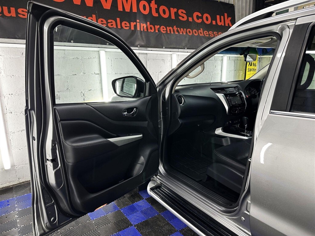 Used Nissan Navara 2018 for sale - 77472139: Photo 16