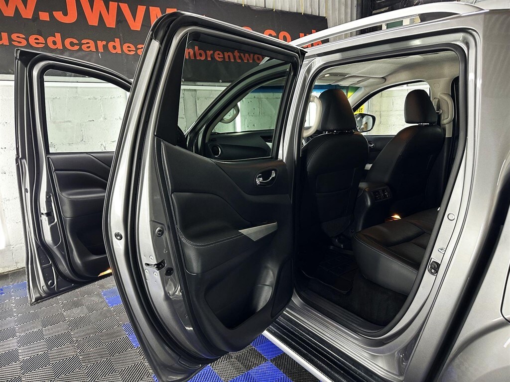 Used Nissan Navara 2018 for sale - 77472139: Photo 35