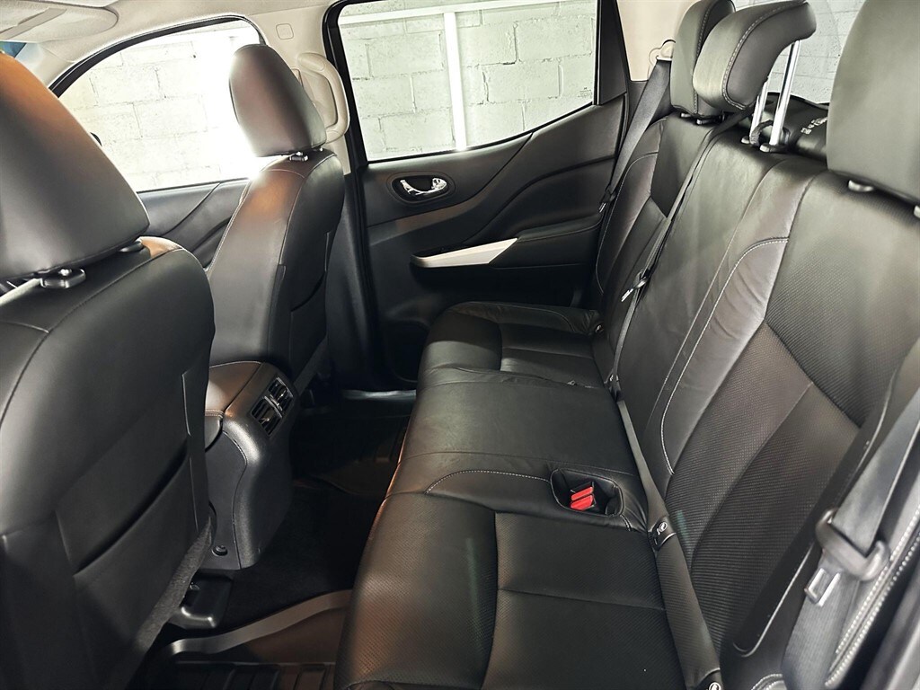 Used Nissan Navara 2018 for sale - 77472139: Photo 37