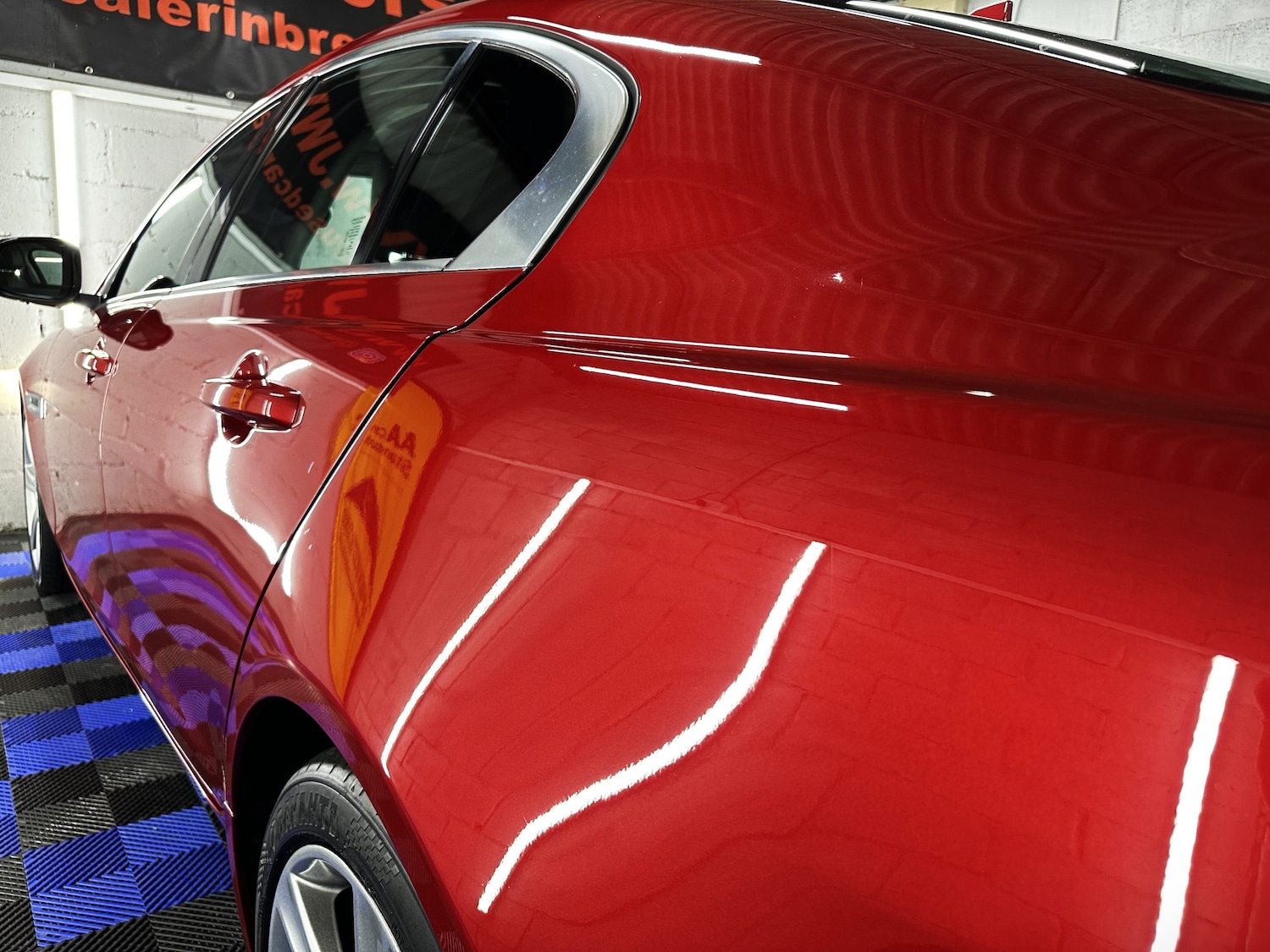 Used Jaguar XE 2015 for sale - 76391913: Photo 10