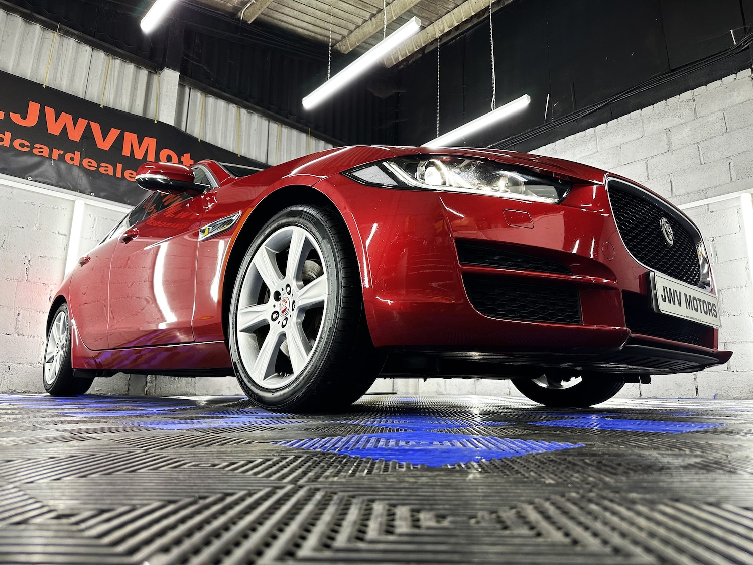 Used Jaguar XE 2015 for sale - 76391913: Photo 41