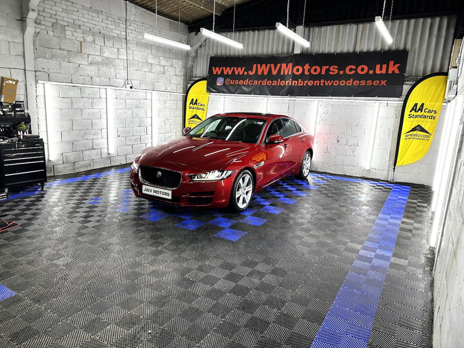 Used Jaguar XE 2015 for sale - 76391913: Photo 48