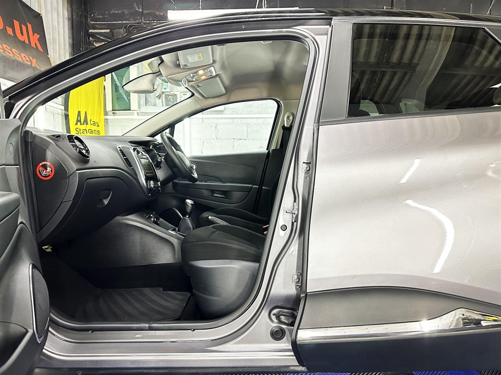 Used Renault Captur 2019 for sale - 77239685: Photo 18