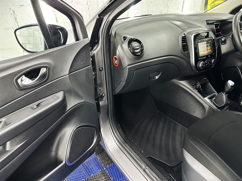 Used Renault Captur 2019 for sale - 77239685: Photo 19