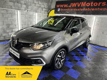 Used Renault Captur 2019 for sale - 77239685: Photo