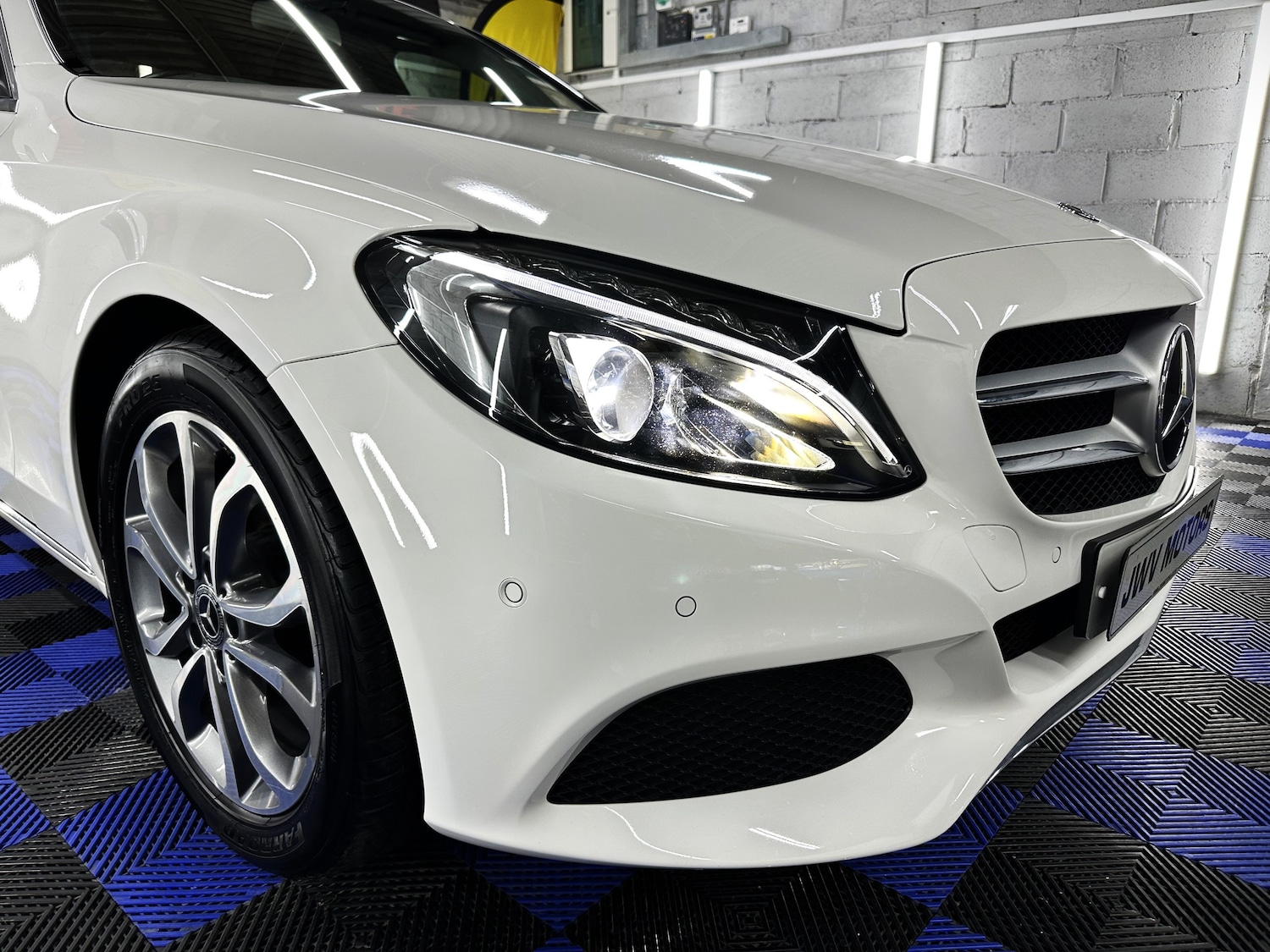 Used Mercedes-Benz C Class 2018 for sale - 76966878: Photo 4