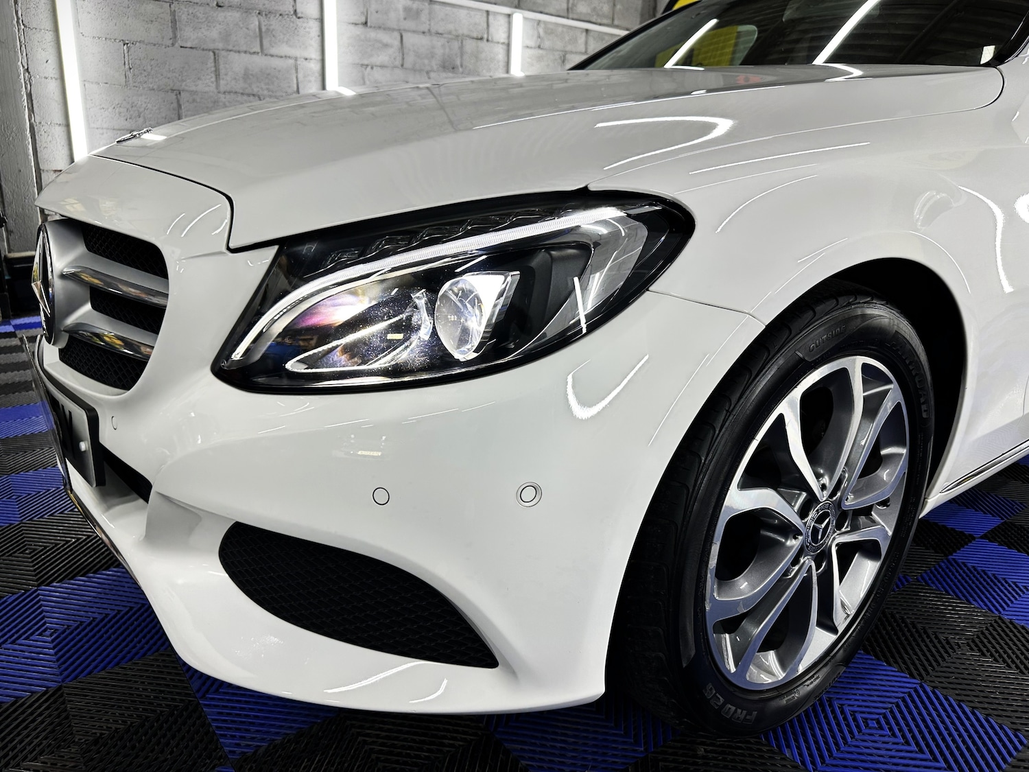 Used Mercedes-Benz C Class 2018 for sale - 76966878: Photo 6