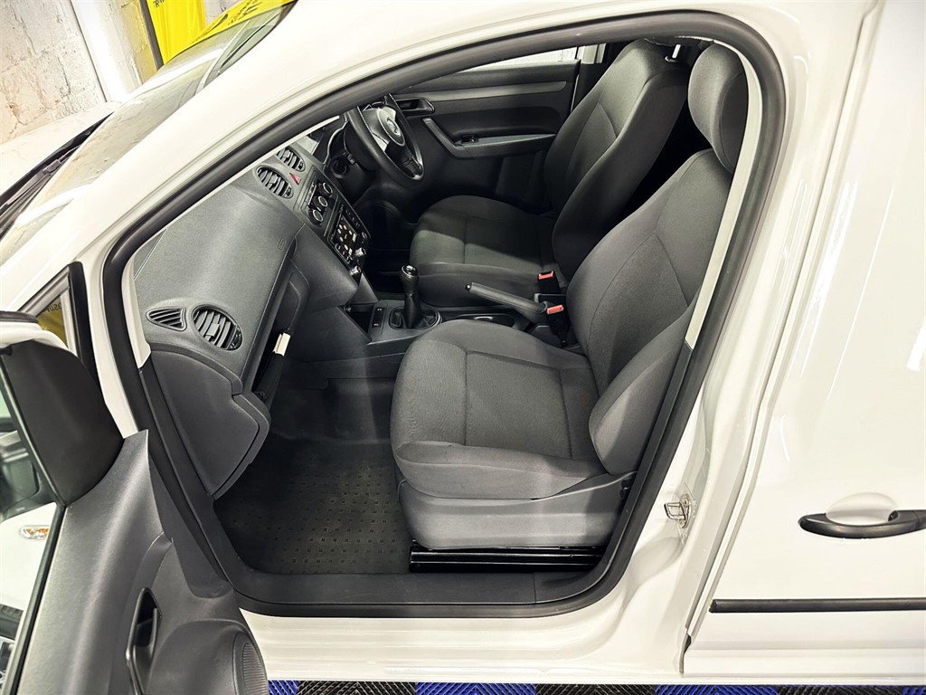 Used Volkswagen Caddy Maxi 2014 for sale - 77897254: Photo 17