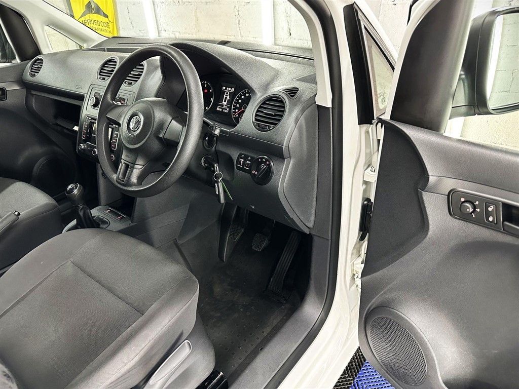 Used Volkswagen Caddy Maxi 2014 for sale - 77897254: Photo 24