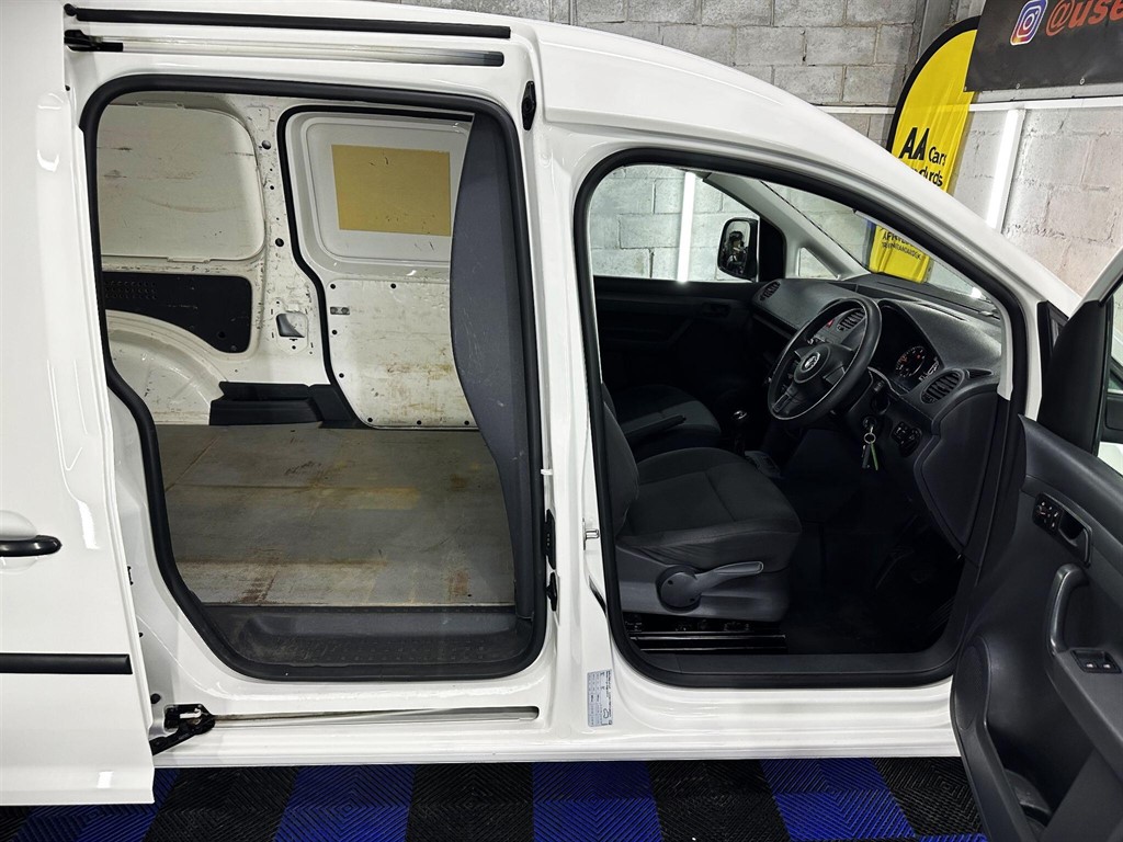 Used Volkswagen Caddy Maxi 2014 for sale - 77897254: Photo 29