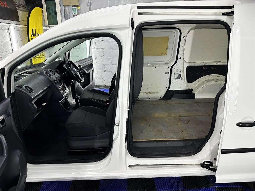 Used Volkswagen Caddy Maxi 2014 for sale - 77897254: Photo 36