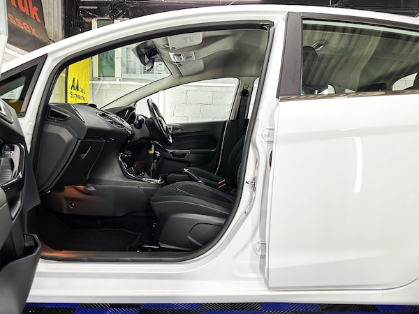Used Ford Fiesta 2014 for sale - 75688797: Photo 18