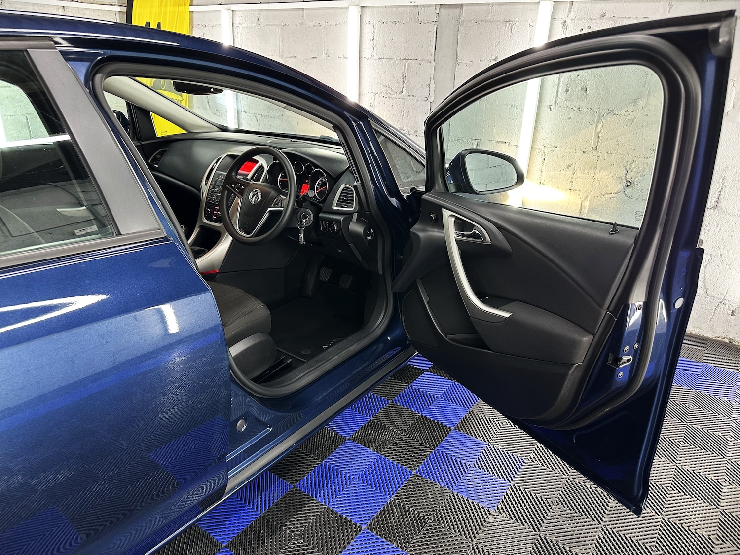Vehicle 27