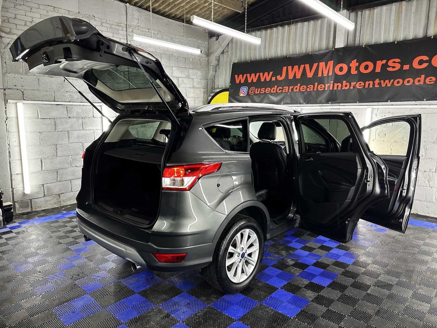 Used Ford Kuga 2016 for sale - 76518089: Photo 31