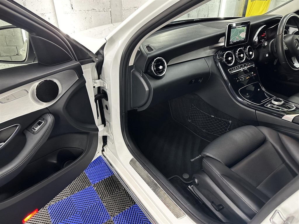 Used Mercedes-Benz C Class 2018 for sale - 76979830: Photo 19