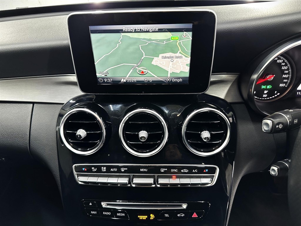 Used Mercedes-Benz C Class 2018 for sale - 76979830: Photo 24