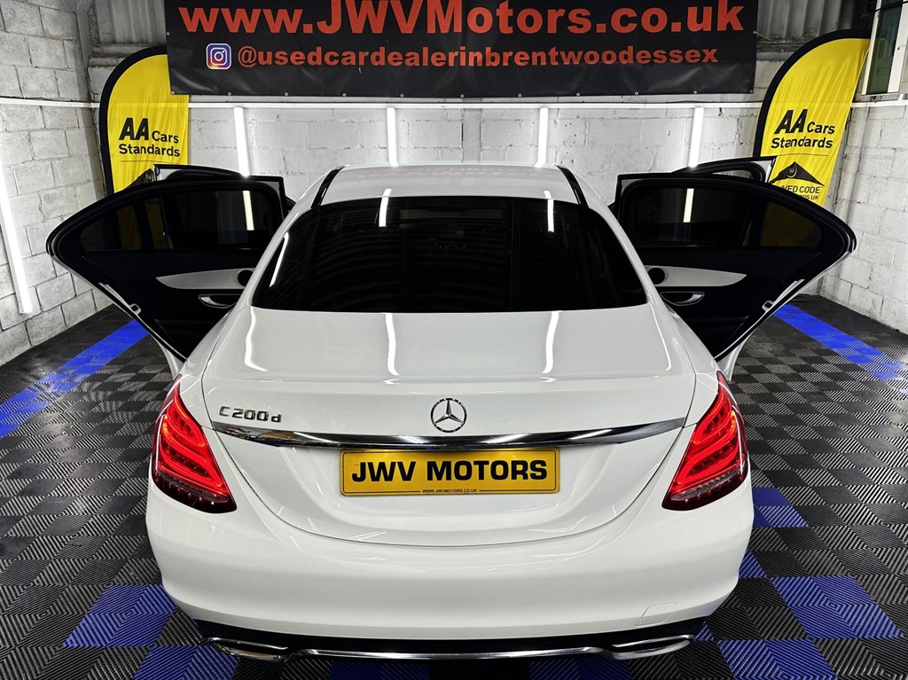 Used Mercedes-Benz C Class 2018 for sale - 76979830: Photo 34