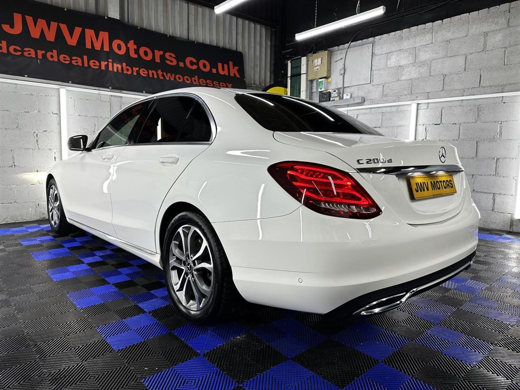 Used Mercedes-Benz C Class 2018 for sale - 76979830: Photo 9