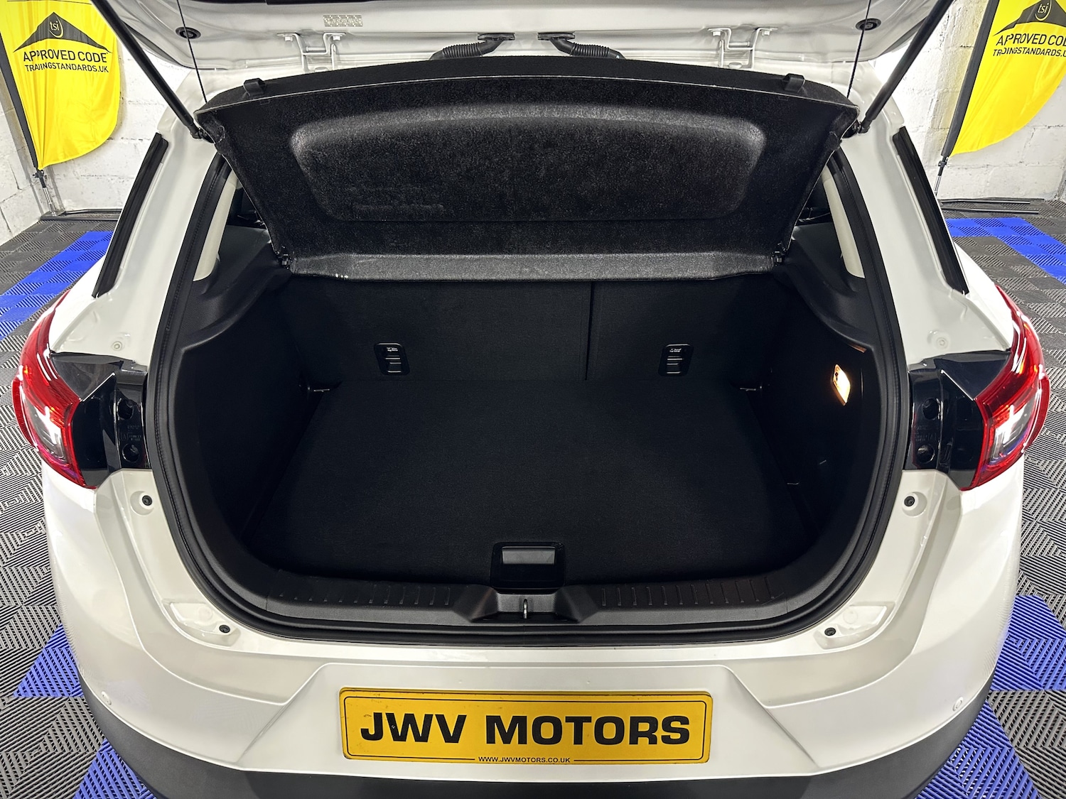 Used Mazda CX-3 2017 for sale - 76243556: Photo 56