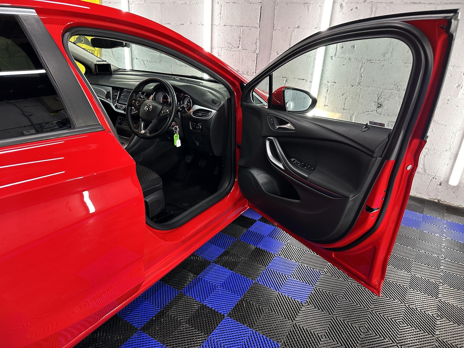 Vehicle 29